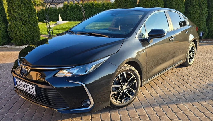 Toyota Corolla cena 79000 przebieg: 66000, rok produkcji 2020 z Grójec małe 106